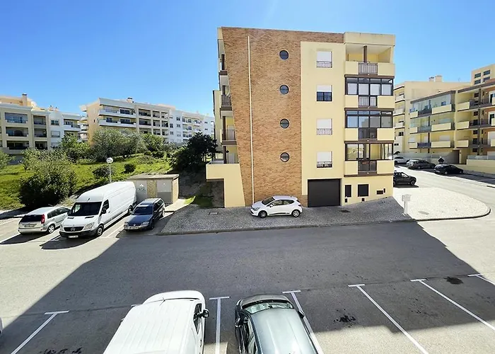 Sun Apartment *